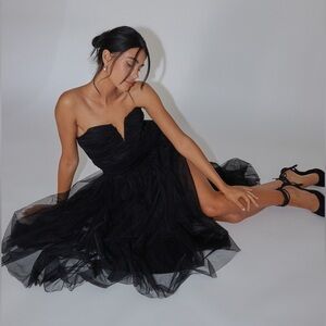 Selfie Leslie Strapless Black Tulle Cocktail Dress